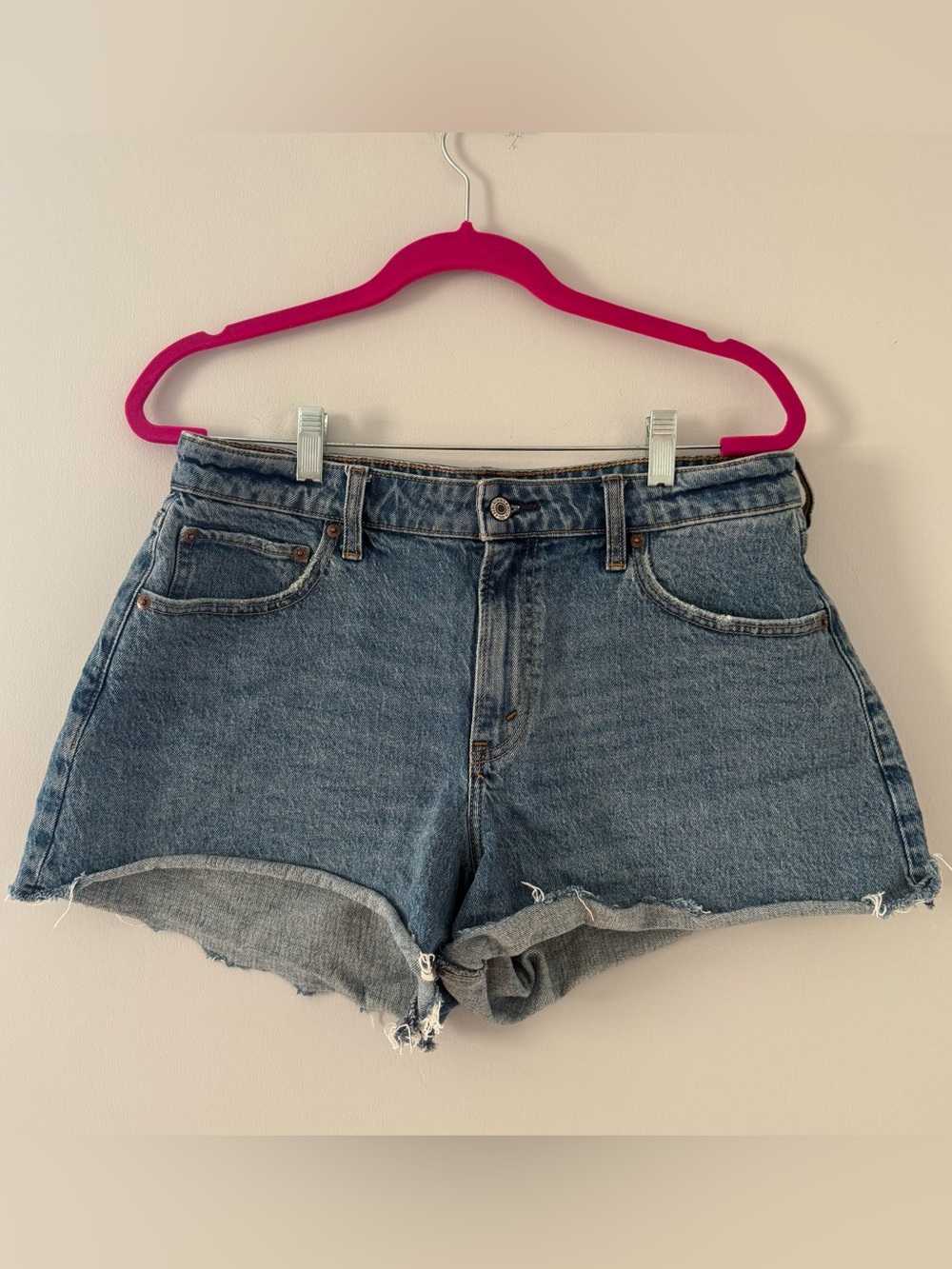 Abercrombie & Fitch Curve Love A-Line Mid Rise Distressed Mid-Blue Denim Shorts